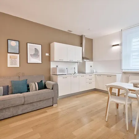 Corso Vittorio Central Duplex Apartment